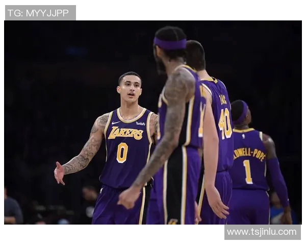 决战疑似拉拽弗拉格犯规！库兹马17中10得到26分5篮板