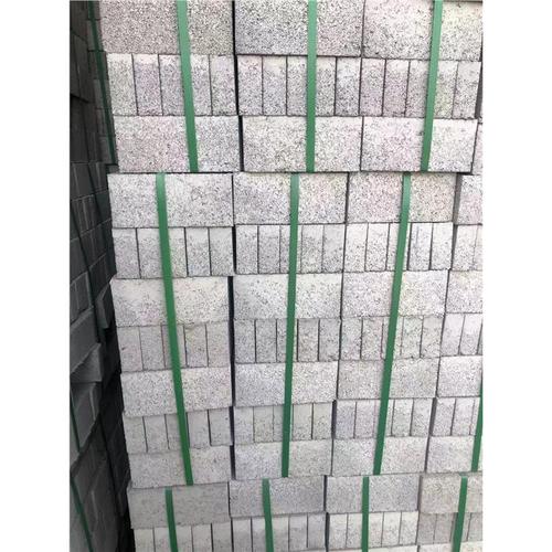 天津蓟县水泥砖价格与产品解析 1000元起，质量与规格详解